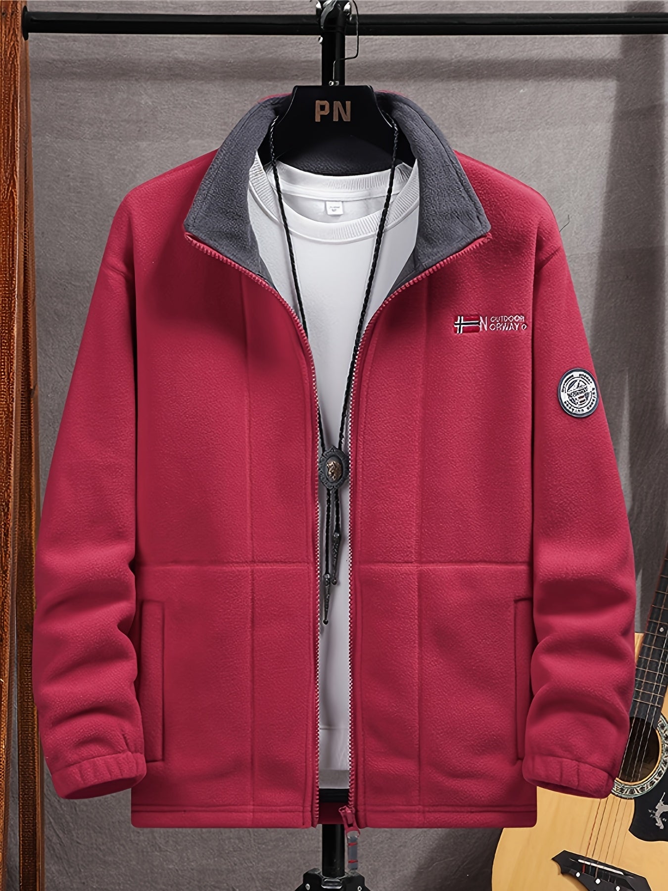 Magnus Men's Outdoor Fleece Jacket – Soft, Lightweight Warmth with a Protective Collar