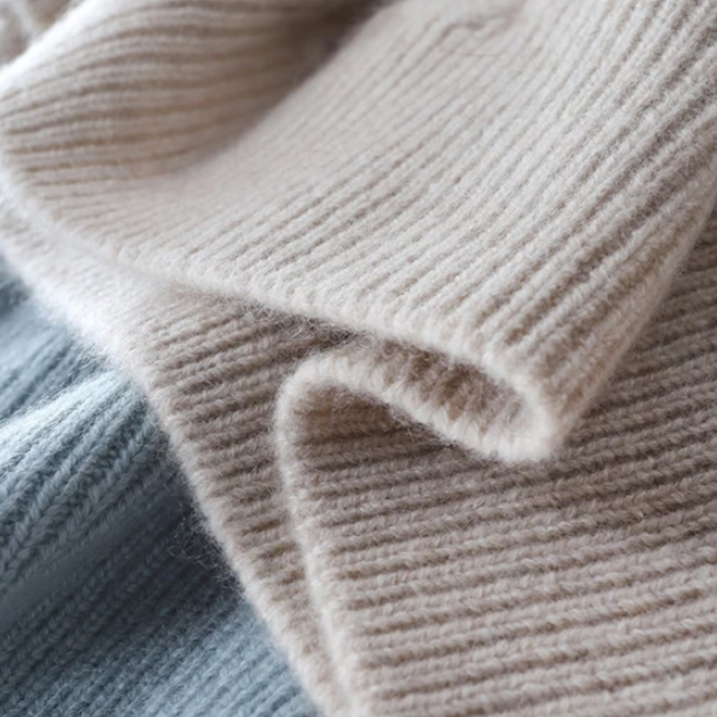 Noelle Women's Cashmere Sweater – Soft Turtleneck, Luxurious 100% Cashmere & Elegant Style