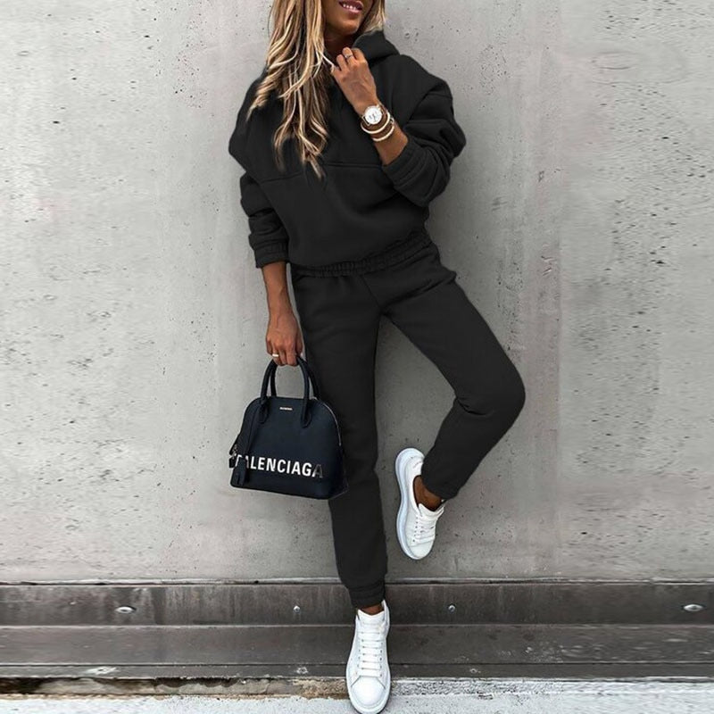 Bianca Women's Jogger Set – Soft Comfort & Modern Style for Everyday Relaxation