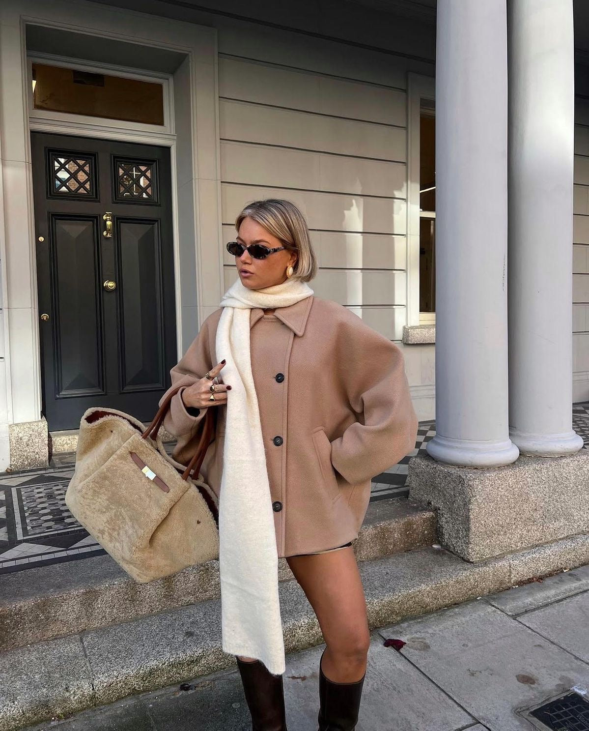 Rosalind Women's Coat – Elegant, Comfortable Oversized Wool Coat for Winter