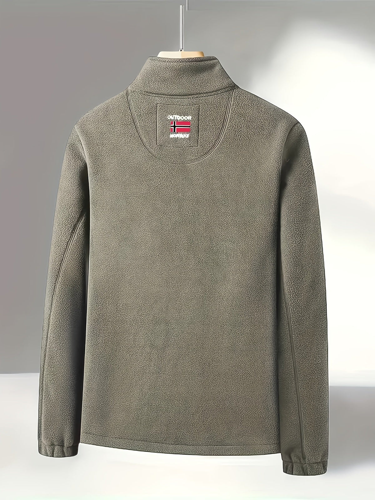 Magnus Men's Outdoor Fleece Jacket – Soft, Lightweight Warmth with a Protective Collar