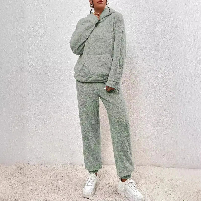 Juniper Women's Set – Soft Fleece Pajamas with Hood & Relaxed Pants for Winter